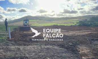 Imagem 2: Terrenos amplos e cheios de natureza!