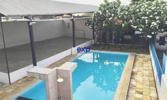 Imagem: Colégio de esquina próximo ao North Shopping