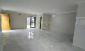 Imagem 4: Espaço e Privacidade em Pinhais: Lindo Sobrado 3 Quartos e Hidromassagem, Perfe