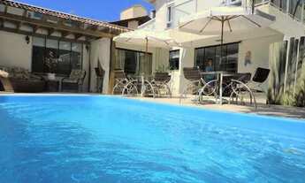 Imagem: Casa com piscina em Jurerê Internacional
