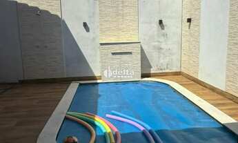 Imagem: Casa disponível para venda no bairro Santa