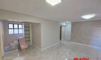 Imagem 2: Excelente Apartamento 3 dormitório(s) em Centro - Florianópolis