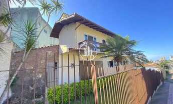 Imagem 2: Casa 4 Quartos com 1 Suíte e 242m² - Barreiros