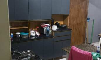 Imagem 4: Com 2 casas Casa com 4 dormitórios