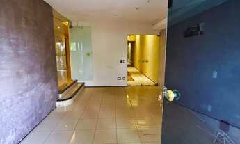 Imagem 2: Casa Comercial à Venda | 188,52 m²