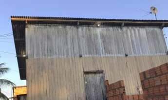 Imagem 2: Madeira usada Casa com venda por R$1.500