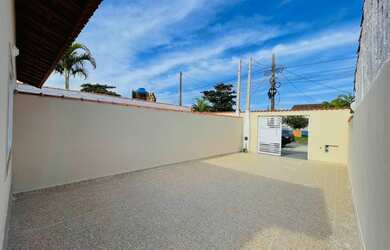 Imagem 4: Casa com três dormitórios em Itanhaém