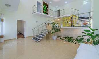 Imagem 3: Linda Casa com 3 Suítes em Condomínio Fechado no Umbará