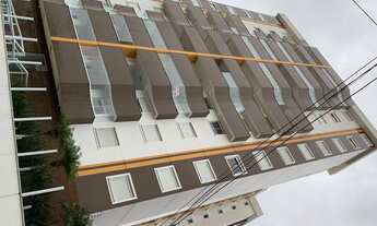 Imagem 3: Apartamento de três dormitórios com suíte semi mobiliado em Barreiros