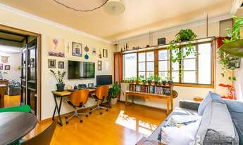 Imagem 2: Apartamento semimobiliado com 3 dormitórios no bairro Menino Deus