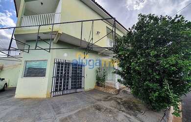 Imagem 3: Ref.: 6015 - Sobrado residencial e comercial com 3 dormitórios e 3 banheiros, próximo a Av