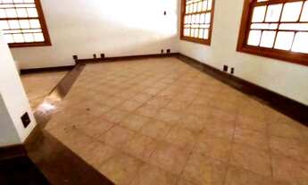 Imagem 3: Piratininga R$1.380milhões Entr R$990mil+ prest R$3.835 CEF Casa 476m² Slão 4suites copaco