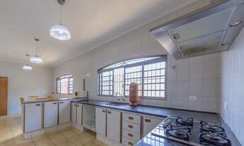 Imagem 2: Casa com 3 dormitórios à venda, 244 m² por R$ 530.000,00 - Jardim Nova Aparecida - Jabotic