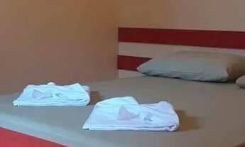 Imagem 7: Pousada R$800,00 mensal pra 1 pessoa, R$ 1.000,00 pra 2 pessoas