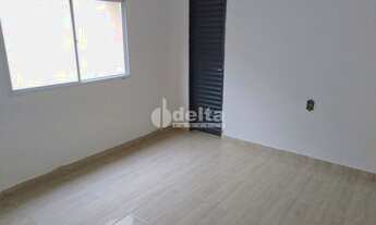 Imagem 5: Casa para aluguel, 3 quartos, 2 suítes, 1 vaga, Jardim Canaã - Uberlândia/MG