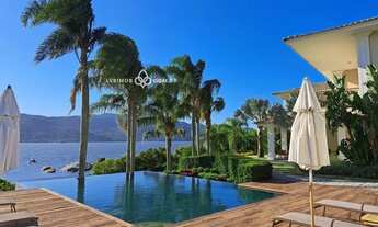 Imagem 2: Casa Alto Padrão para Venda em Barra da Lagoa Florianópolis-SC