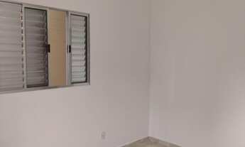 Imagem 7: Aluga-se casa de 2 comodos com garagem no Suburbano