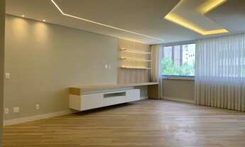 Imagem: Apartamento reformado com 121m² de área