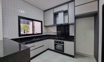 Imagem 7: Linda Casa Térrea com 3 Dormitórios, sendo 1 Suíte com Closet