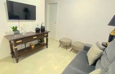 Imagem 6: OPORTUNIDADE!! Apto DECORADO de 3 suítes - QUADRA MAR na Meia Praia - Itapema - SC