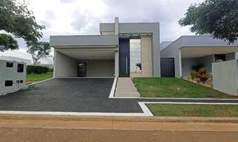 Imagem 2: Linda Casa Térrea - Alto Padrão -3 suítes plenas no Cond. Terras Alphaville