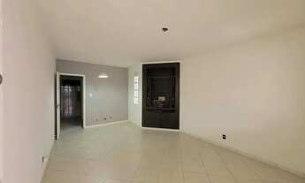 Imagem 6: Casa na Imbetiba para aluguel com 3 suítes, sendo 1 no térreo, e 2 vagas de garagem, Macaé