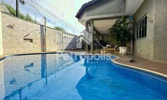 Imagem: Casa na 704 Sul com 4 quartos, piscina em