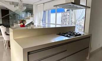 Imagem 4: Belíssimo sobrado de 4 suítes no condomínio fechado