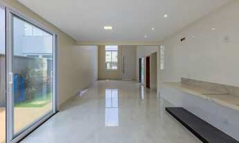 Imagem 7: Casa térrea com 200m², 4 suítes e piscina aquecida, no Jardins Lisboa