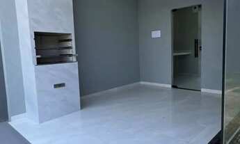 Imagem 2: Casa recém construída no Atuba