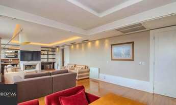 Imagem 5: Cobertura semimobiliada de alto padrão com 600 m² conta com seis suítes, nove ba