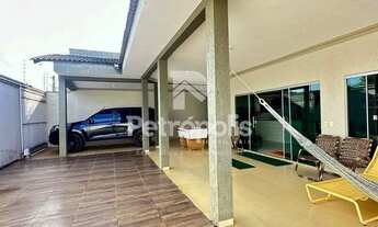 Imagem 4: Casa na 704 Sul com 4 quartos, piscina em 2 lotes por R$ 1.100.000,00