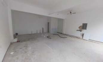 Imagem 3: LJ2293) Loja em excelente localização no Centro medindo 60m²