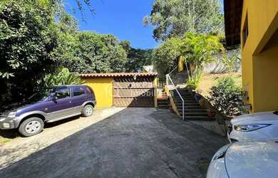 Imagem 3: Linda casa na Fazendinha, com 4 quartos, sendo 2 suítes, com linda vista, piscina, área go