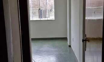 Imagem 4: Aluga-se apartamento com ótima localização em Pádua