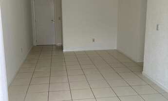 Imagem 4: Apartamento com 2 quartos/ 1 suíte e área externa a venda no Ed. Acquemarine - Flamboyant