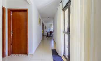 Imagem 7: Terreno com 3.000 m² e 297 m² de área construída ampla com 3 dormitórios (1 suíte com hidr