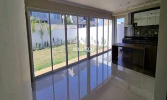 Imagem 3: Casa de condomínio sobrado para venda tem 390 metros quadrados com 4 quartos