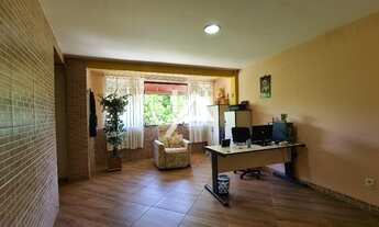 Imagem 7: Prédio Inteiro com Restaurante e Apartamento de 2 Suítes à Venda no Anil