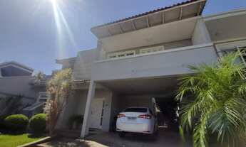 Imagem 6: Sobrado para venda tem 223 metros quadrados com 4 quartos