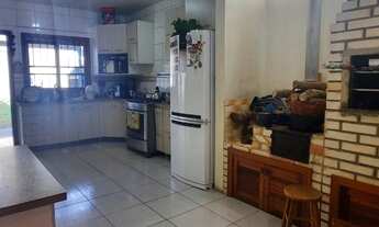 Imagem 2: Casa para venda possui 122 metros quadrados com 3 quartos em Parque 35 - Guaíba - RS