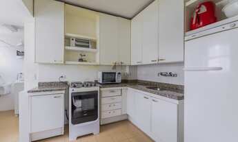 Imagem 6: APARTAMENTO AMPLO NO BATEL- MOBILIADO E REFORMADO, 2 QUARTOS, E GARAGEM COBERTA .. LINDO