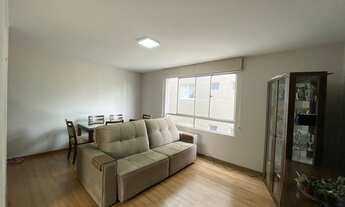 Imagem 2: Apartamento para venda possui 66 metros quadrados com 2 quartos em Água Verde - Curitiba