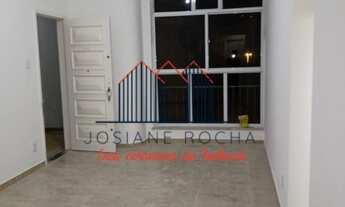 Imagem: Apartamento com 2 quartos e vaga à venda