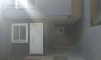 Imagem 2: Sobrado com 122m²; 03 quartos sendo 01 suite; 02 vagas; no bairro Hauer - Curitiba/PR