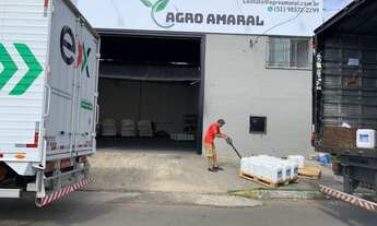 Imagem 2: Pavilhão Galpão / depósito com 5 vagas na garagem