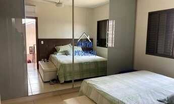 Imagem 4: Sobrado para venda possui 228 metros quadrados com 4 quartos em Jd Oracilia - Campo Grande