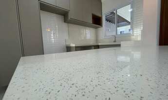 Imagem 5: Casa de condomínio térrea para venda possui 110 metros quadrados com 3 quartos no Condomin