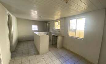 Imagem 2: Apartamento para aluguel possui 54 metros quadrados com 2 quartos em Centro - Fortaleza