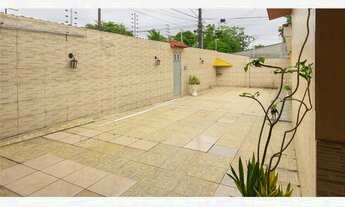 Imagem 6: Linda casa situada no Jardim Versalhes !!!